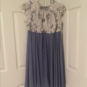 Evening / Party Dress - Size Medium
